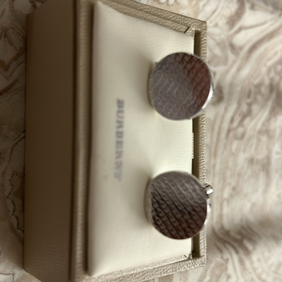 Burberry cuff links. - Picture 2 of 2